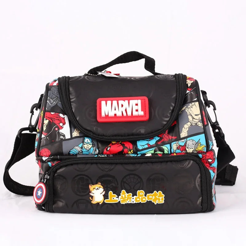 Mochila Marvel Multi-Héroes - Insignias Vengadores Extraíbles