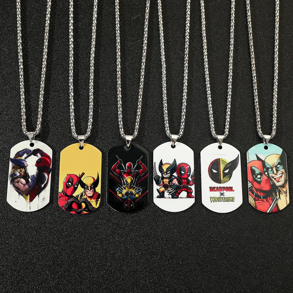 Collier Plaque Militaire Deadpool & Wolverine - Duo Portrait Katanas